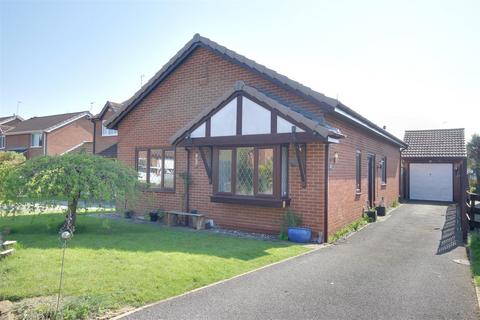 4 bedroom detached bungalow for sale, Castle Drive, South Cave