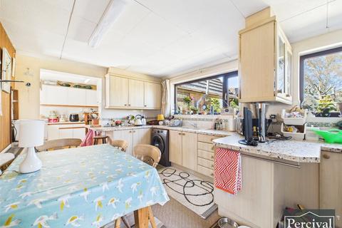 71 Tey Road, Earls Colne, Colchester, CO6 2LQ