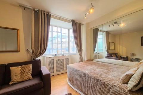 1 bedroom flat to rent, Chelsea Cloisters, Sloane Avenue, London