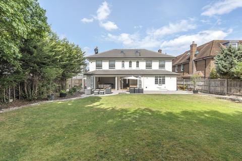 15 The Glen, Orpington, BR6 8LP