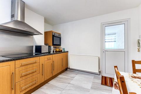 2 bedroom flat for sale, Comrie Close, Coventry CV2