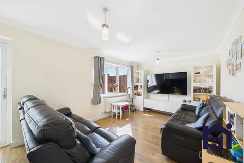 14 Glover Close, Leyland, PR26 8NL