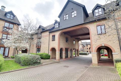 Lawrence Moorings, Sawbridgeworth, CM21