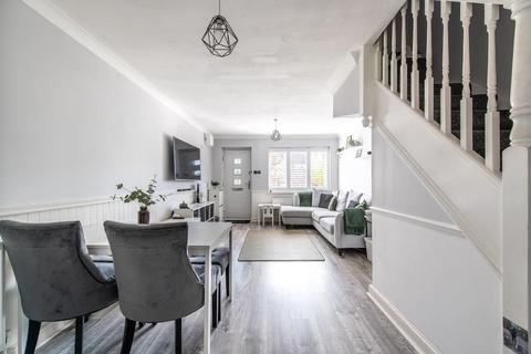 2 bedroom semi-detached house for sale, Worcester Park, Greenhithe