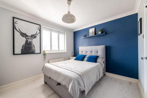 8 Jackson Close, Greenhithe, DA9 9QH