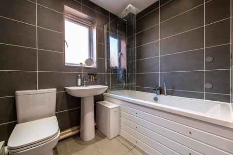 8 Jackson Close, Greenhithe, DA9 9QH