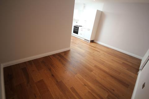 1 bedroom flat to rent, Falloden Way, London NW11