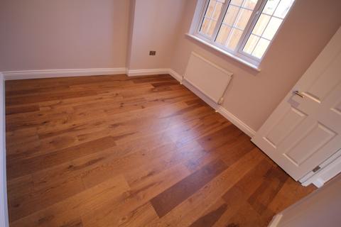 1 bedroom flat to rent, Falloden Way, London NW11