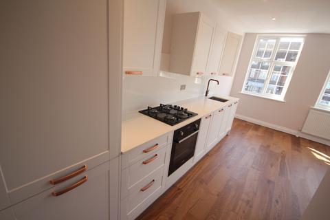 1 bedroom flat to rent, Falloden Way, London NW11