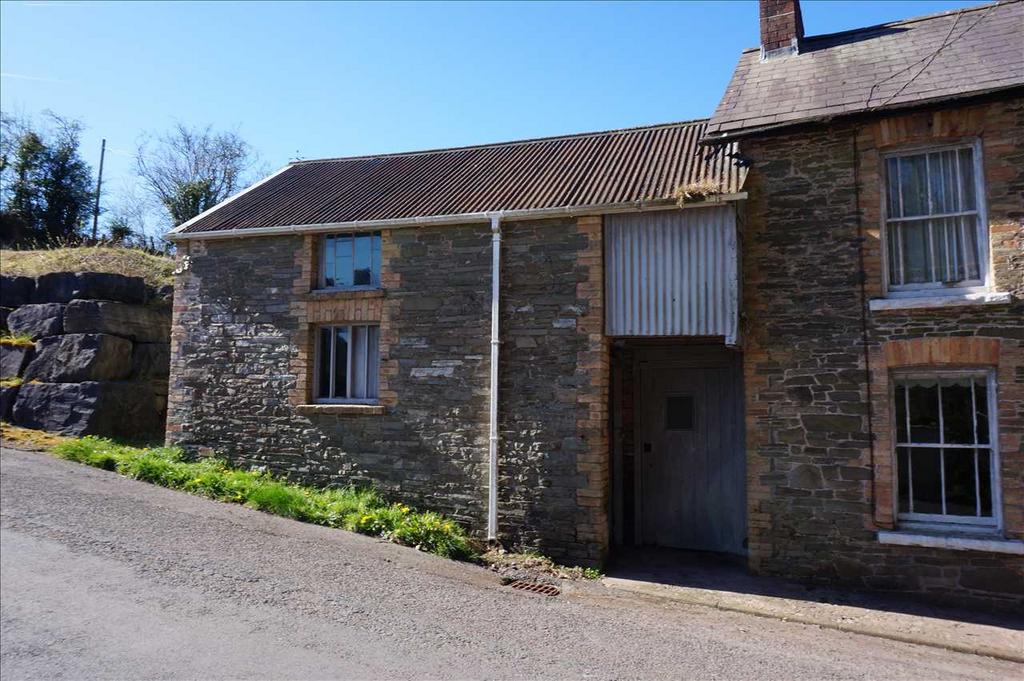 Cow shed / former