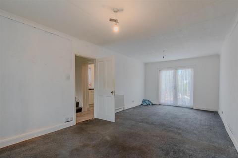 2 bedroom semi-detached house for sale, Carlton Drive, Benfleet SS7