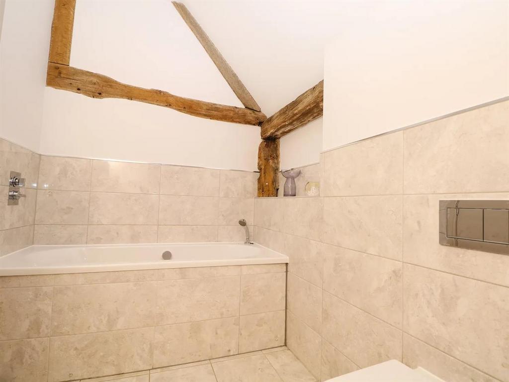 Bathroom.jpeg