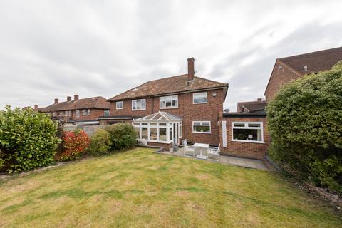 52 Bushfields, Loughton, IG10 3JP
