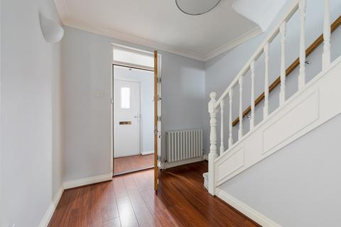 52 Bushfields, Loughton, IG10 3JP