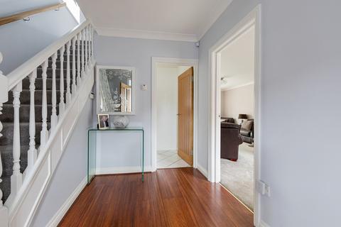 52 Bushfields, Loughton, IG10 3JP