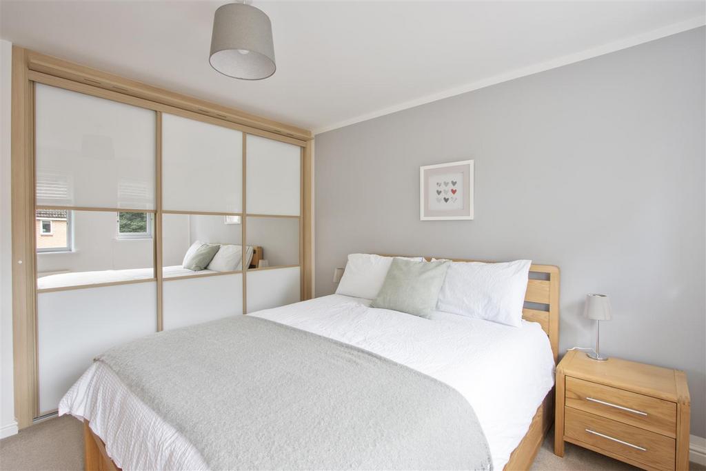 Master Bedroom 2.jpg