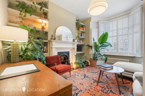 44a Walford Road, London, N16 8ED
