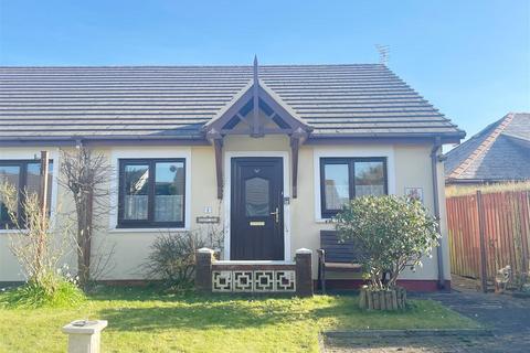 2 bedroom bungalow for sale, Heritage Gardens, Kilgetty