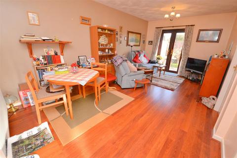 2 bedroom bungalow for sale, Heritage Gardens, Kilgetty