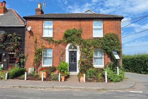 3 bedroom cottage for sale, Forstal, Hernhill ME13