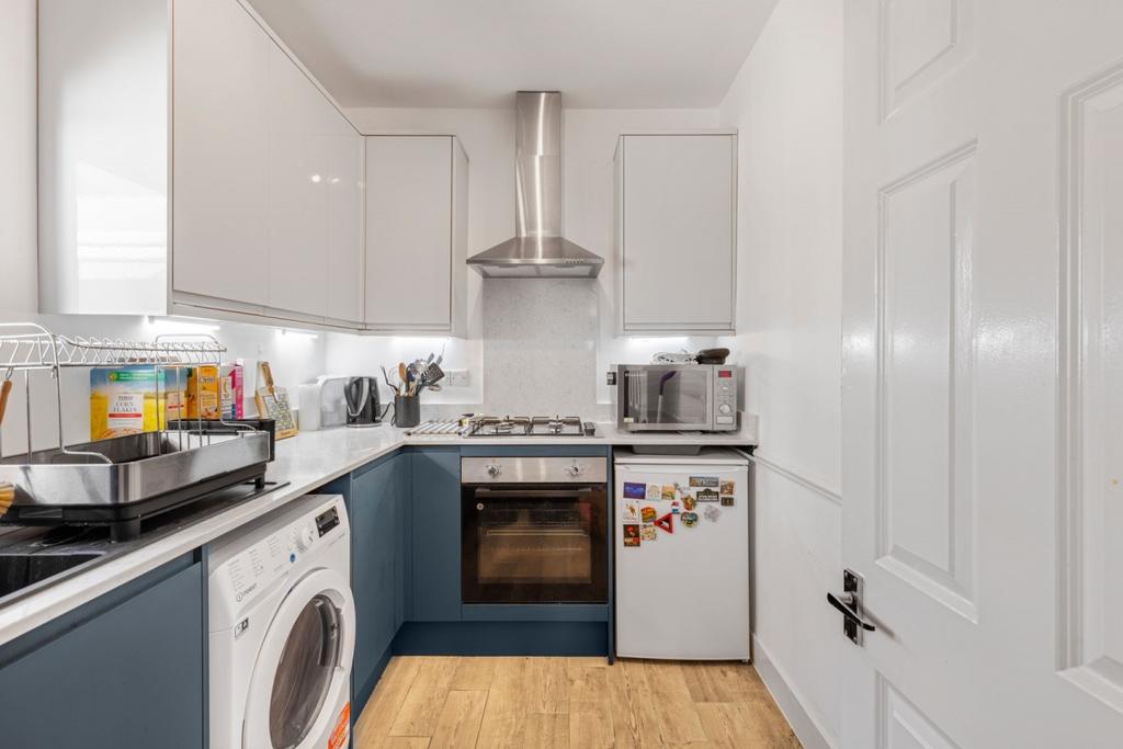 40 B Honley Road-5