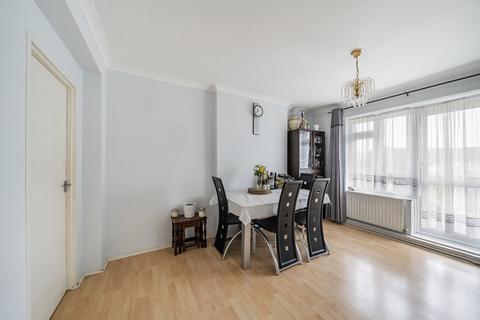 2 bedroom apartment for sale, Buck Lane, London NW9