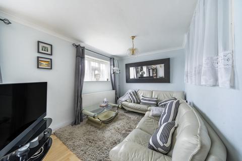 2 bedroom apartment for sale, Buck Lane, London NW9
