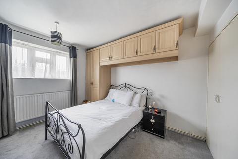 2 bedroom apartment for sale, Buck Lane, London NW9
