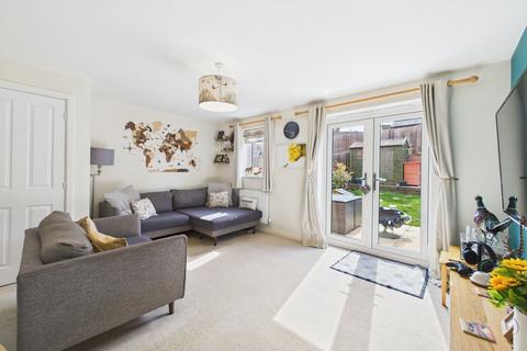 3 bedroom semi-detached house for sale, Aintree Avenue, Towcester, NN12
