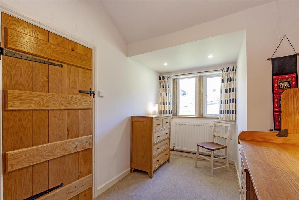 Bedroom 2-1.jpg