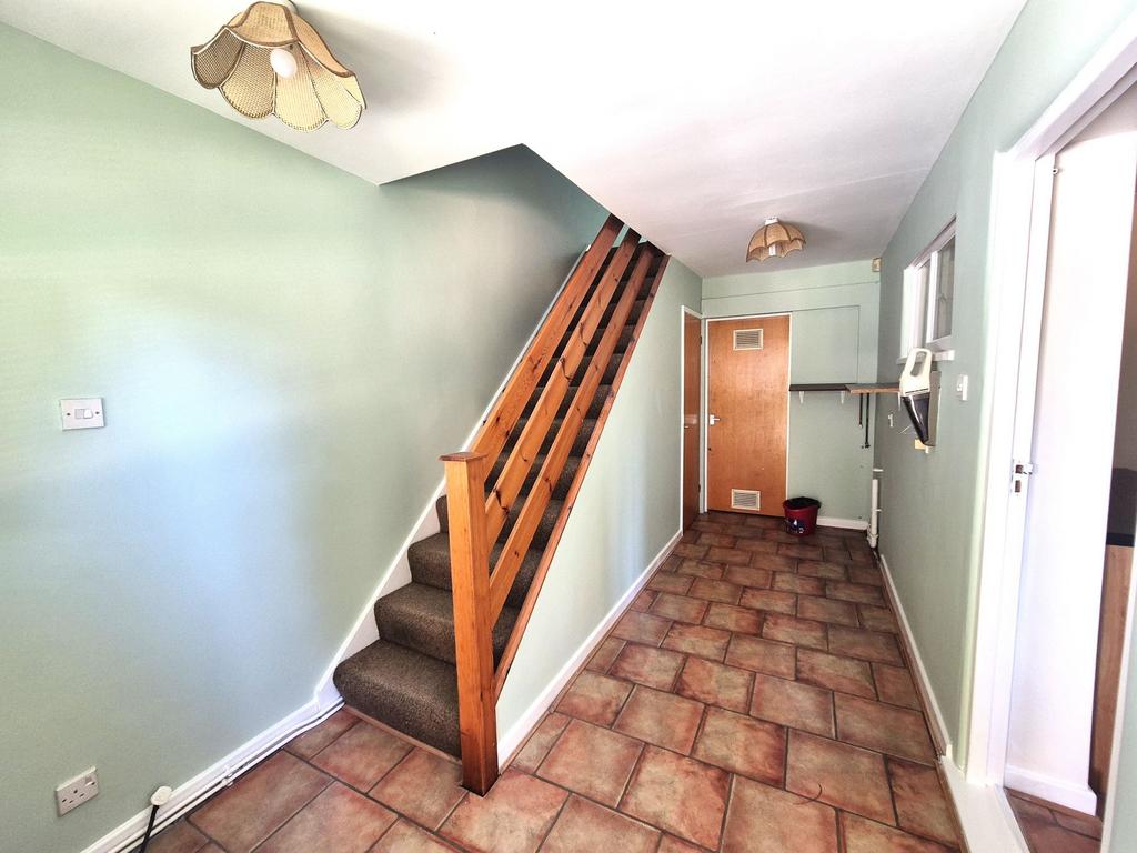 Inner Hallway / Utility