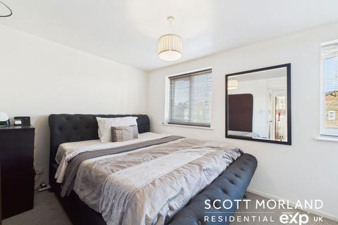 28 Alderwood, Chineham, Basingstoke, RG24 8TU
