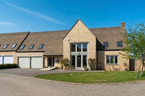 4 bedroom semi-detached house for sale, Ingleby Paddocks, Enslow, OX5
