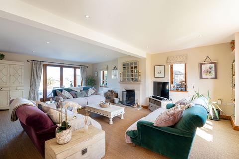 4 bedroom semi-detached house for sale, Ingleby Paddocks, Enslow, OX5