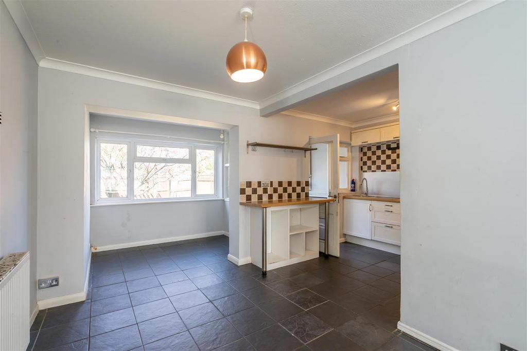 Kitchen Dining Area.jpg