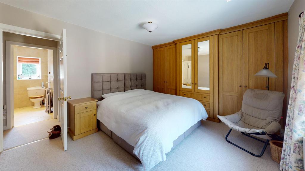 Holme-Farm-Bedroom 1.jpg