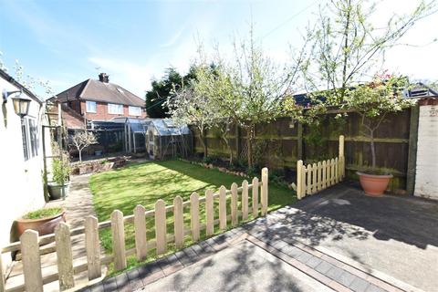 61 Clee Crescent, Grimsby, DN32 8NF