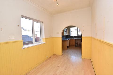 61 Clee Crescent, Grimsby, DN32 8NF