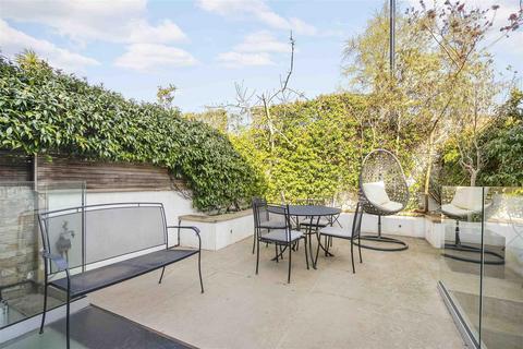 25 Clonmel Road, London, SW6 5BL