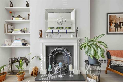 25 Clonmel Road, London, SW6 5BL