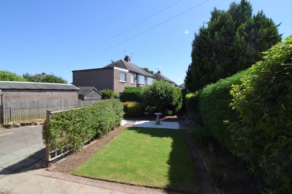 20 Roberts Crescent, Dumfries, DG2 7 RS - Grieve Gr