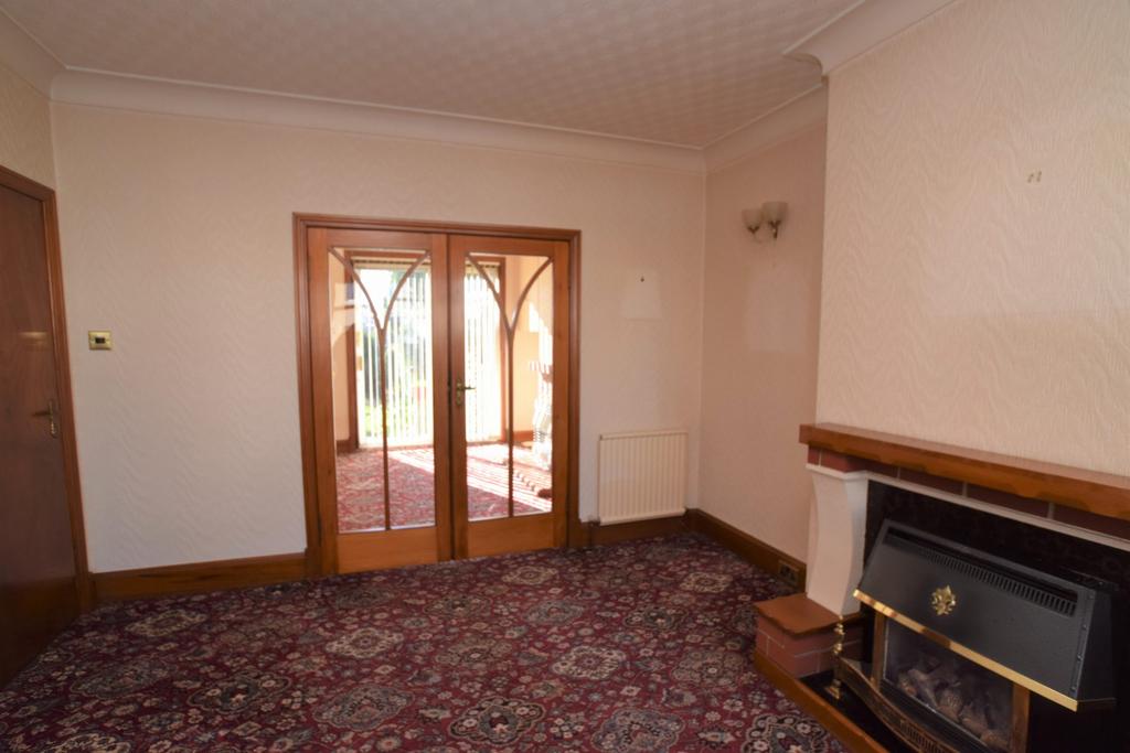 20 Roberts Crescent, Dumfries, DG2 7 RS - Grieve Gr
