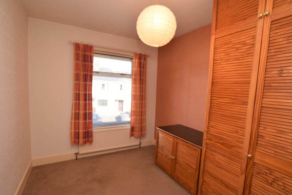 20 Roberts Crescent, Dumfries, DG2 7 RS - Grieve Gr