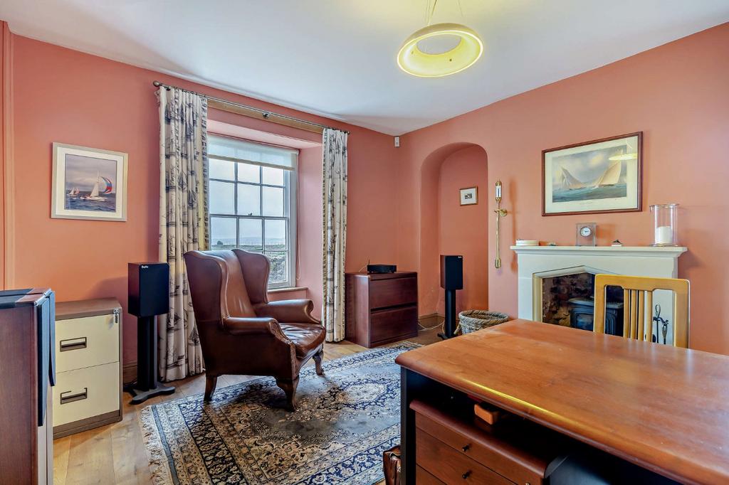 Bedroom/Study