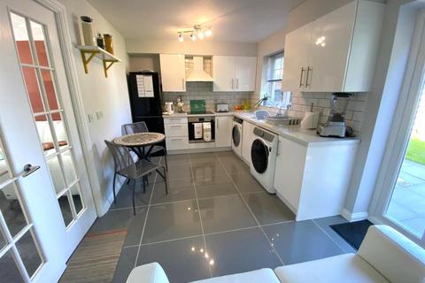 3 bedroom semi-detached house for sale, Whitworth Avenue, Hinckley LE10