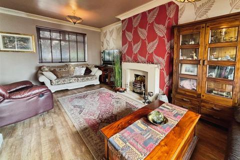 66 Grasmere Road, Bradford, BD2 4HX