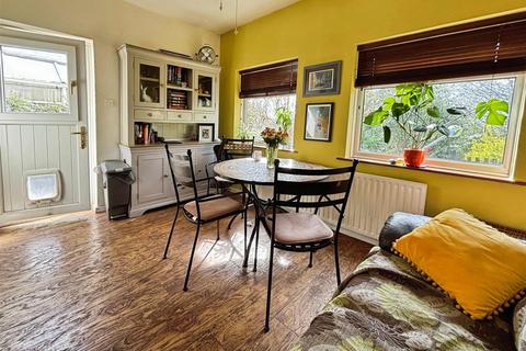 66 Grasmere Road, Bradford, BD2 4HX