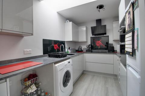 2 bedroom coach house for sale, Cassini Drive, Swindon, SN25