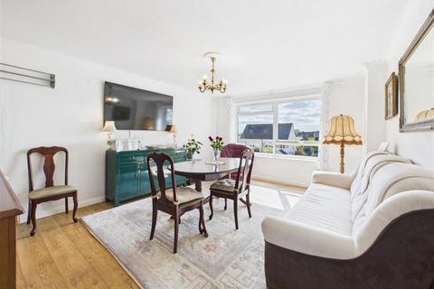 undefined, 114 Molesey Avenue, West Molesey