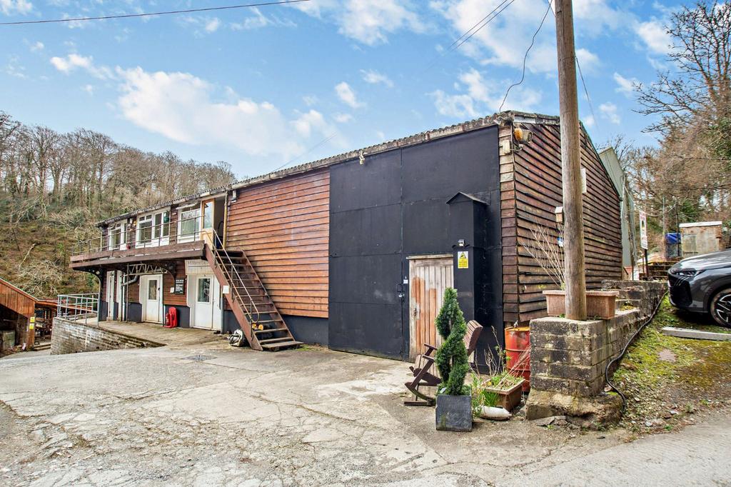 Creekside Boatyard